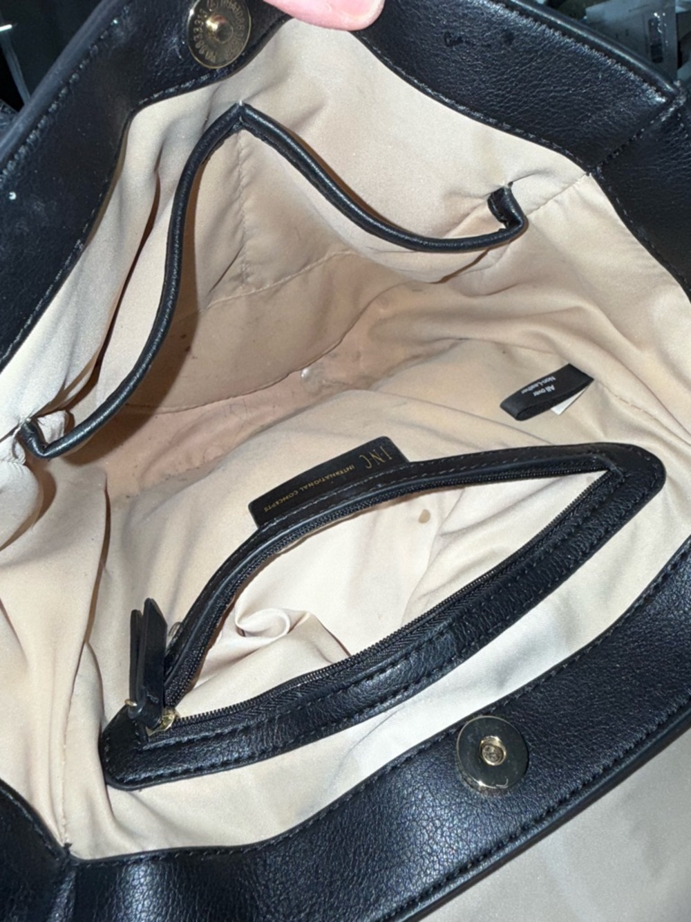Black purse - Picture 7 of 9